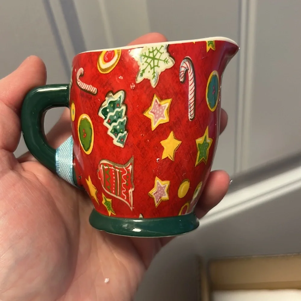 🪷🎄 New Pioneer Woman Mini Measuring Cup Christmas Ornament